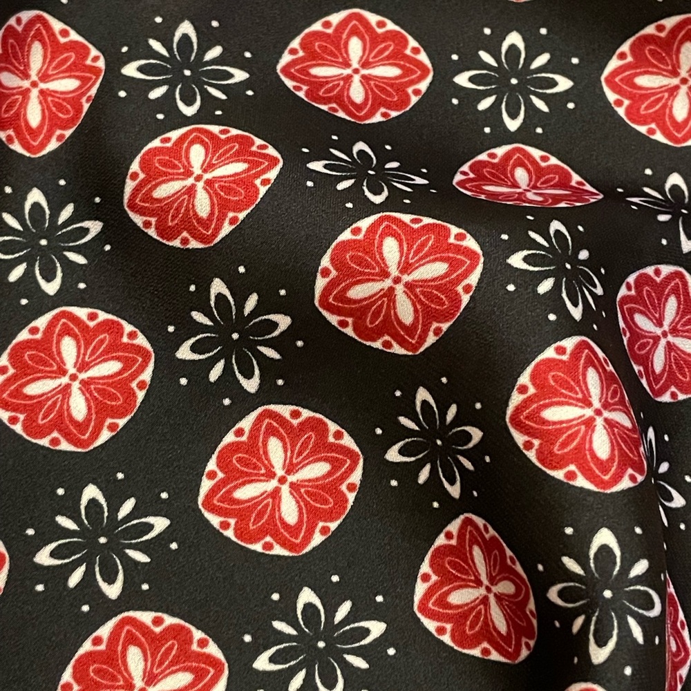 Ann Taylor Loft;; Small Black/Red Halter - Picture 6 of 9